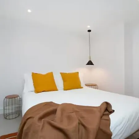 Pool-lisbon City Centre-garden-wifi-1d Apartment