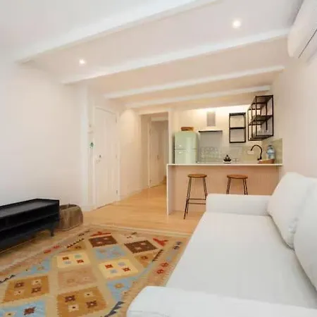 Pool-lisbon City Centre-garden-wifi-1d Apartment *