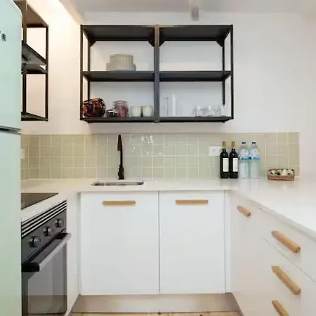 Apartment Pool-lisbon City Centre-garden-wifi-1d